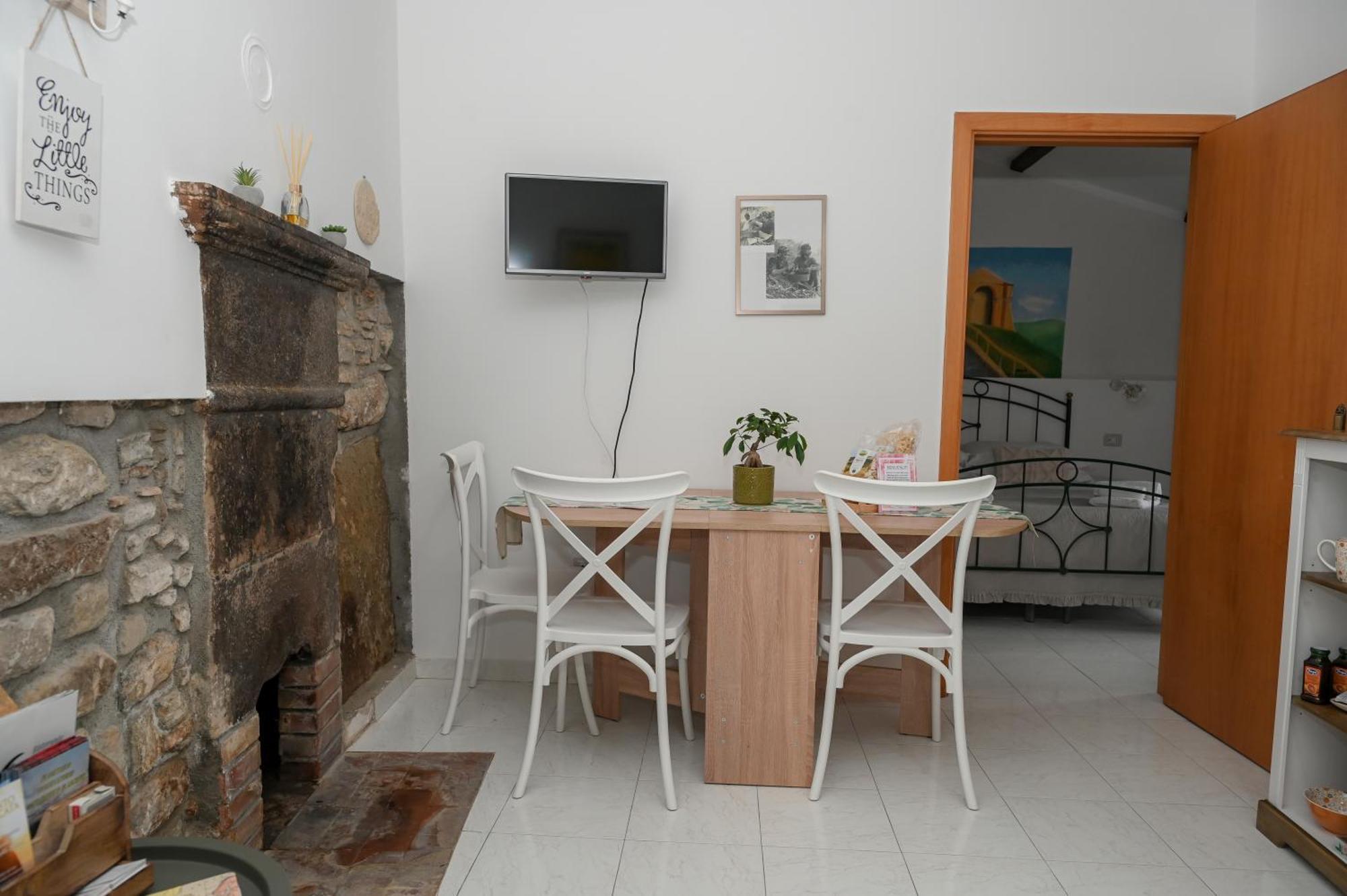 Karlin'S House Anzi - Albergo Diffuso Esterno foto